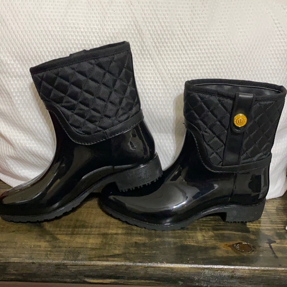 Tommy Hilfiger rain boots